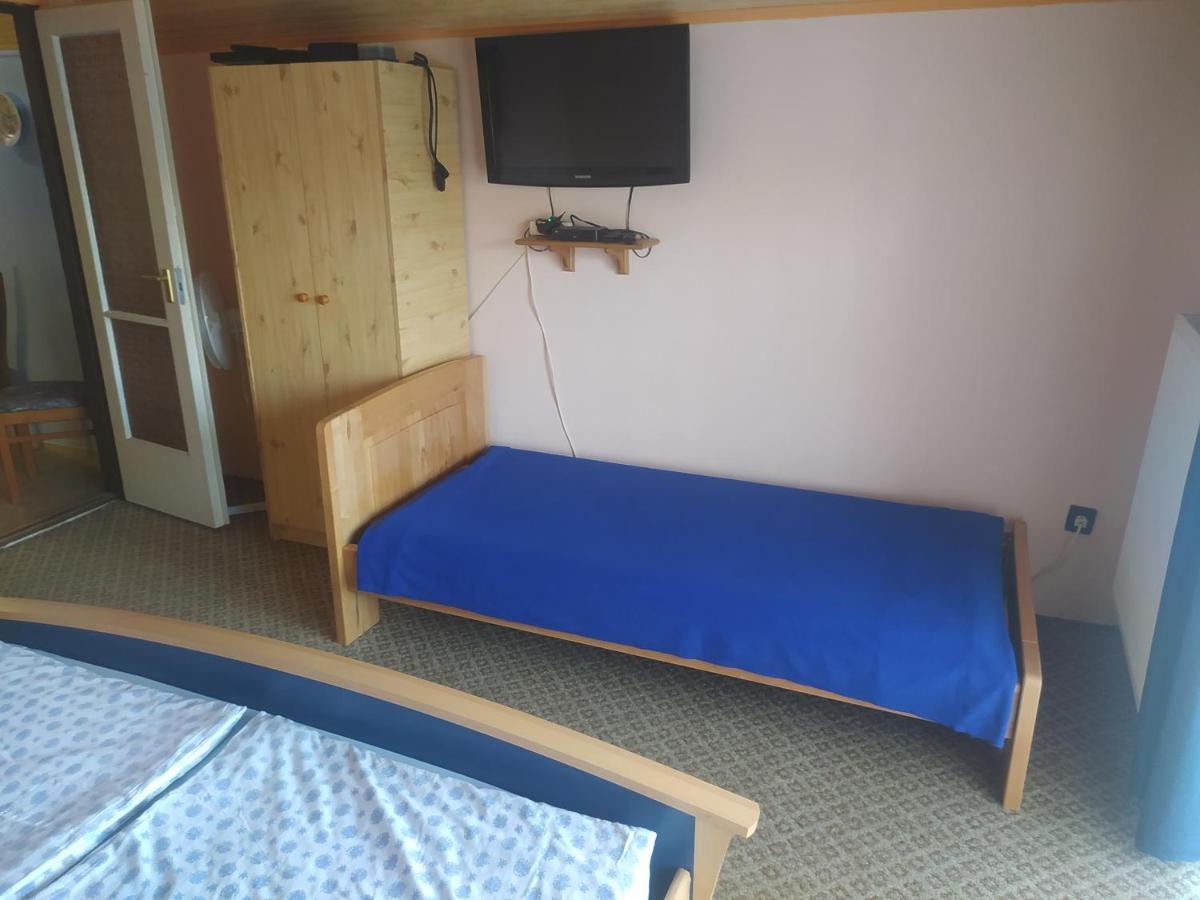 Etus Vendeghaz Villa Balatonfenyves Luaran gambar