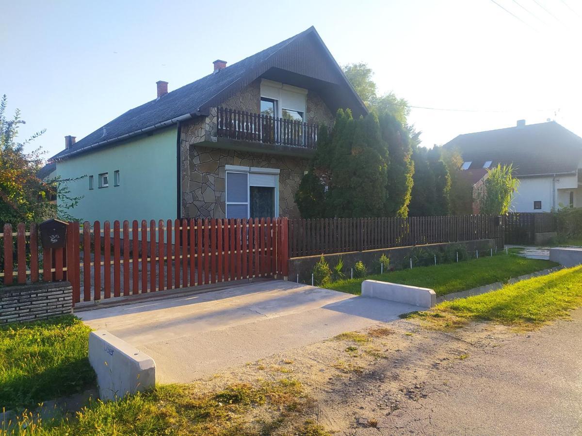 Etus Vendeghaz Villa Balatonfenyves Luaran gambar