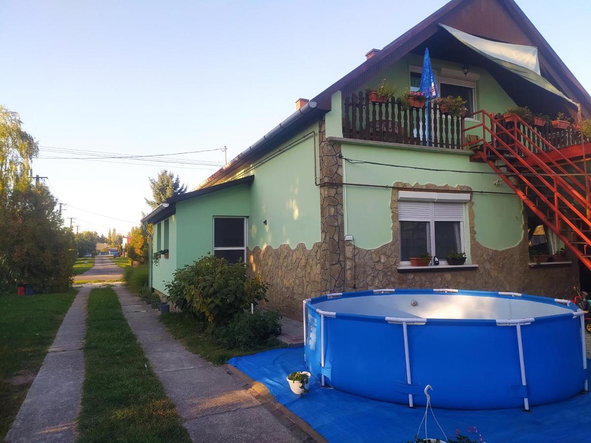 Etus Vendeghaz Villa Balatonfenyves Luaran gambar